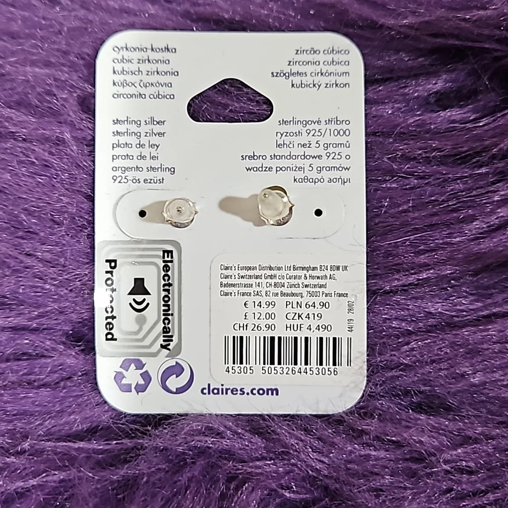 Anna & Elsa mittens and earrings set